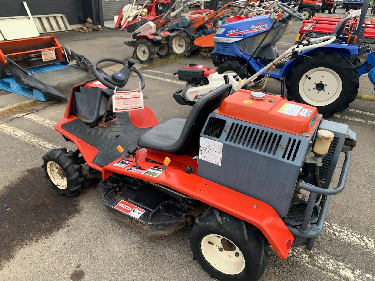  乗用草刈機 筑水キャニコム 乗用モアー CM1801 機体寸法:1840×995×885(mm) 出力18ps 使用燃料/容量:無鉛ガソリン/11Lの商品画像4