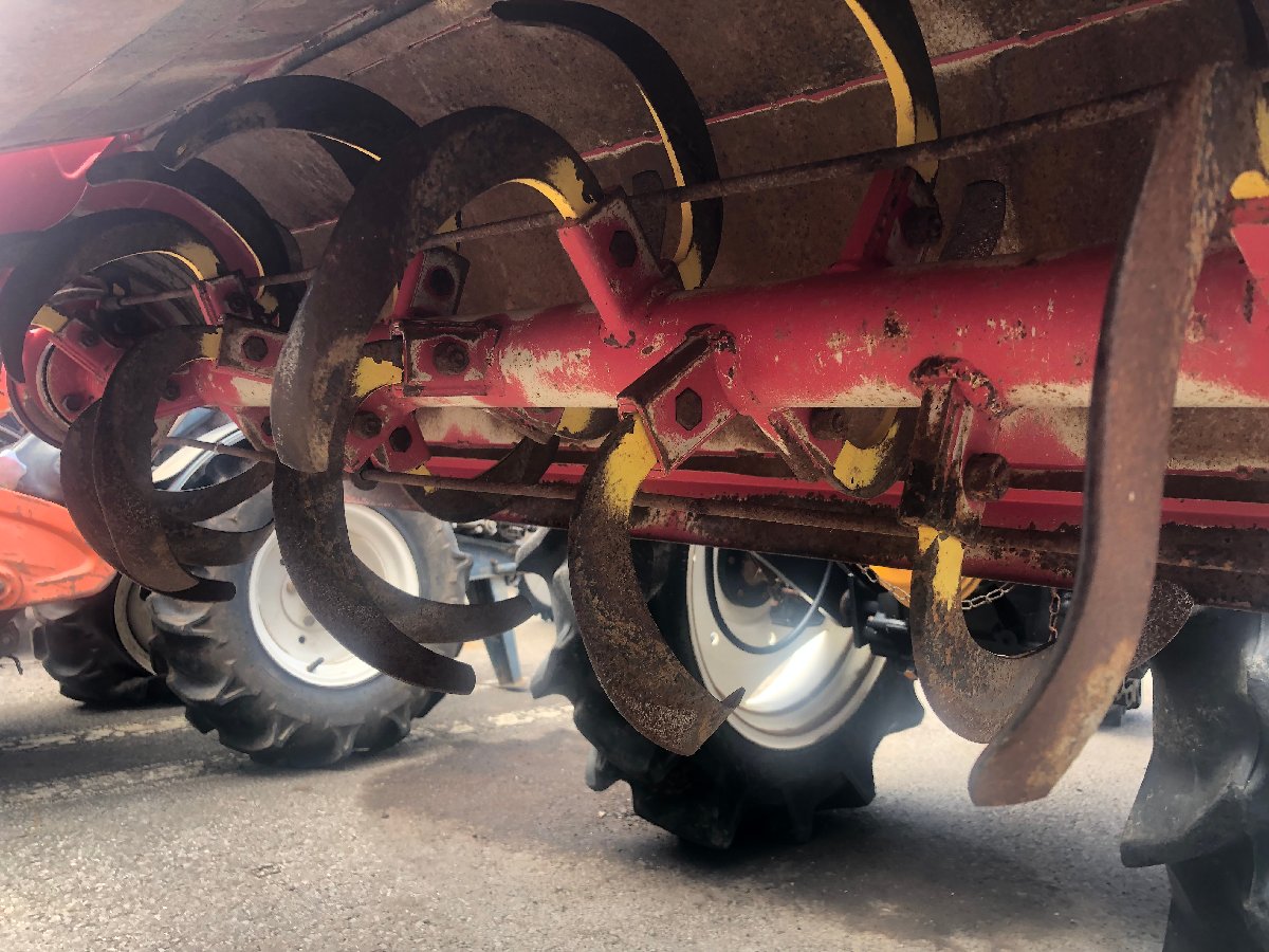  中古トラクター ヤンマー トラクター EF116 機体寸法:2660×1075×1890(mm) 出力16ps 燃料/容量 :ディーゼル軽油/27Lの商品画像5