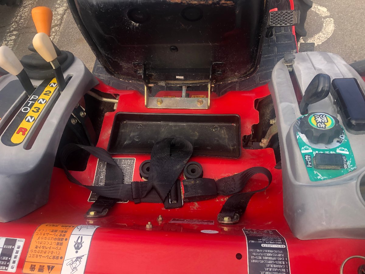  中古トラクター ヤンマー トラクター EF116 機体寸法:2660×1075×1890(mm) 出力16ps 燃料/容量 :ディーゼル軽油/27Lの商品画像10