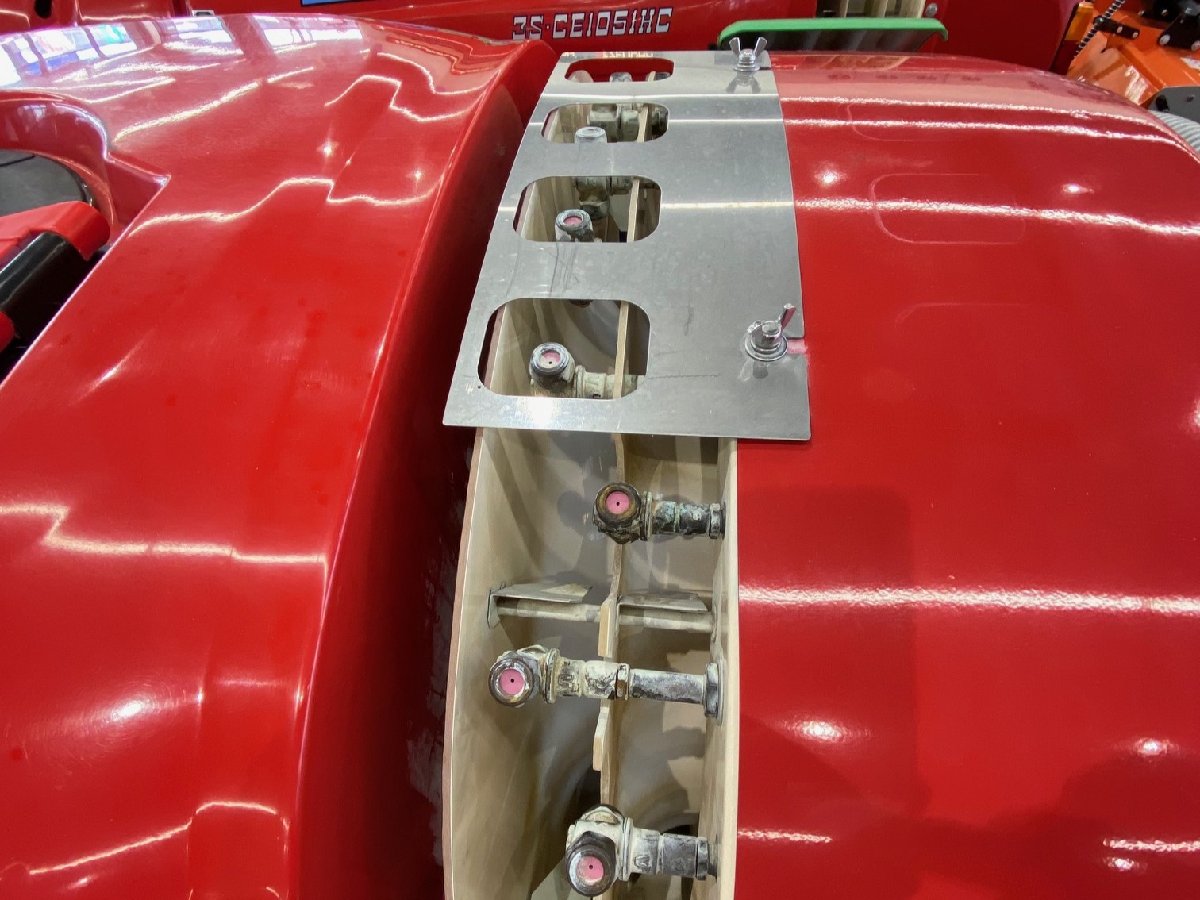 ショーシン 中古スピードスプレーヤー 【地域限定自宅配送】メーカー整備済み ショーシン SS 3S-FS642HC: 主要圃場形態棚園〜立ち木向き エンジン定格出力:25.3(kW)最大31.7(kW)の商品画像2