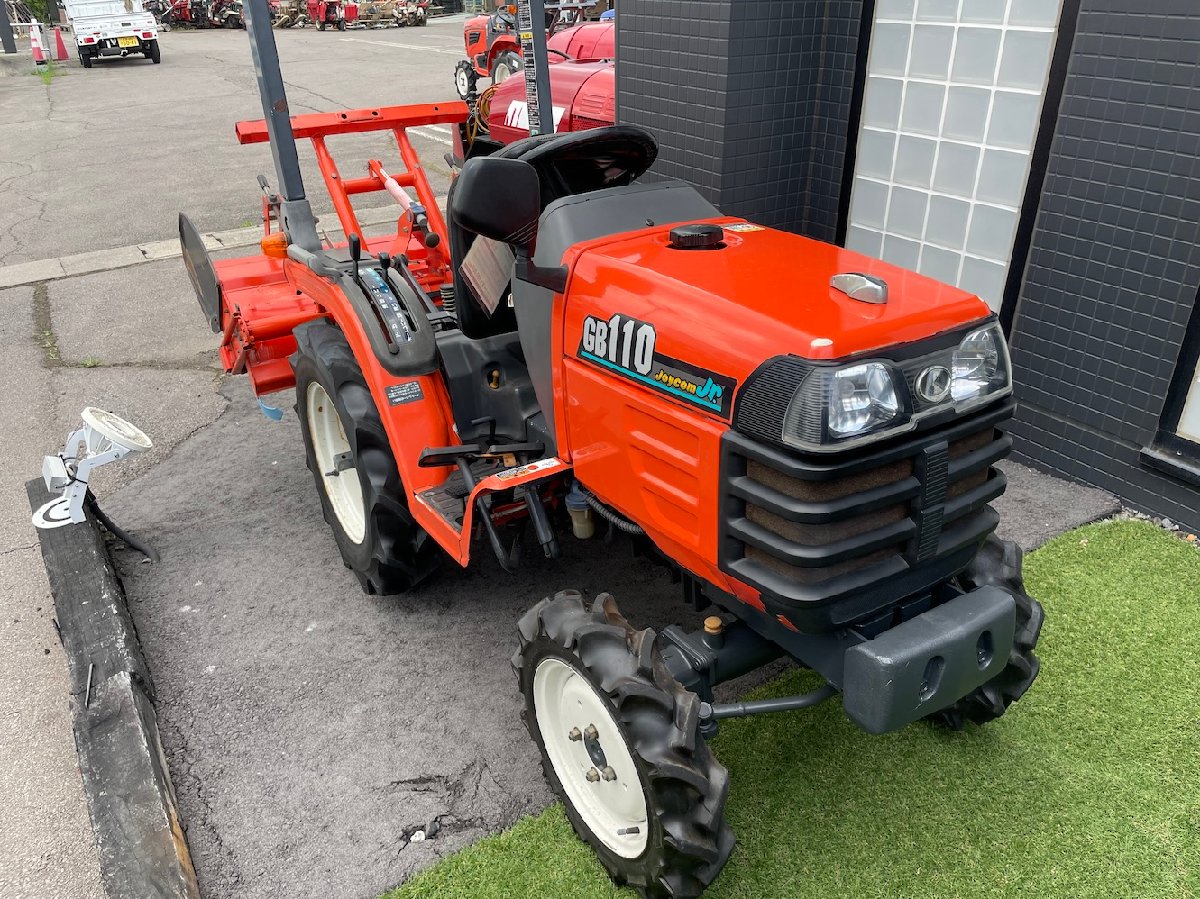  トラクター クボタ トラクター GB110 機体寸法:1920×1040×1710 出力10.5PS 使用燃料/容量:ディーゼル/13L