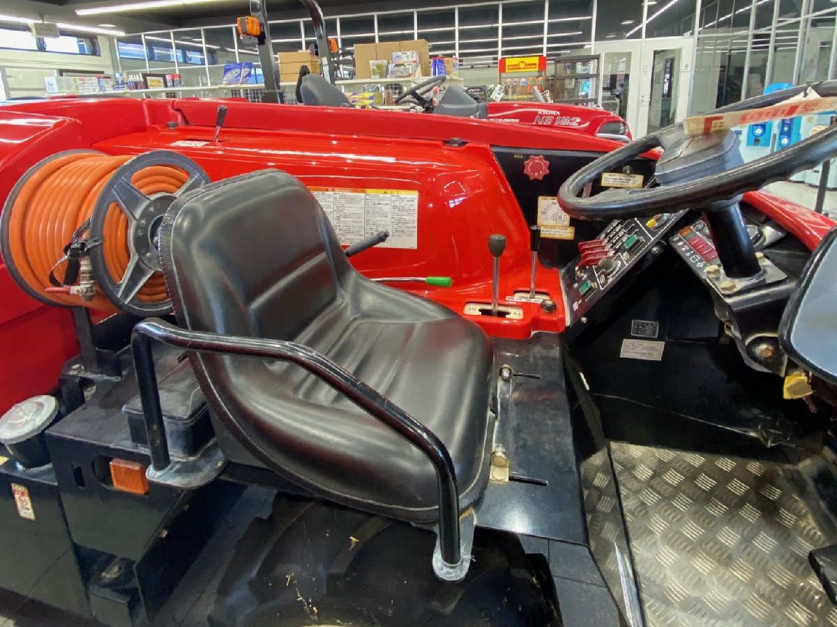 ショーシン 中古スピードスプレーヤー 【地域限定自宅配送】メーカー整備済み ショーシン SS 3S-FS642HC: 主要圃場形態棚園〜立ち木向き エンジン定格出力:25.3(kW)最大31.7(kW)の商品画像7