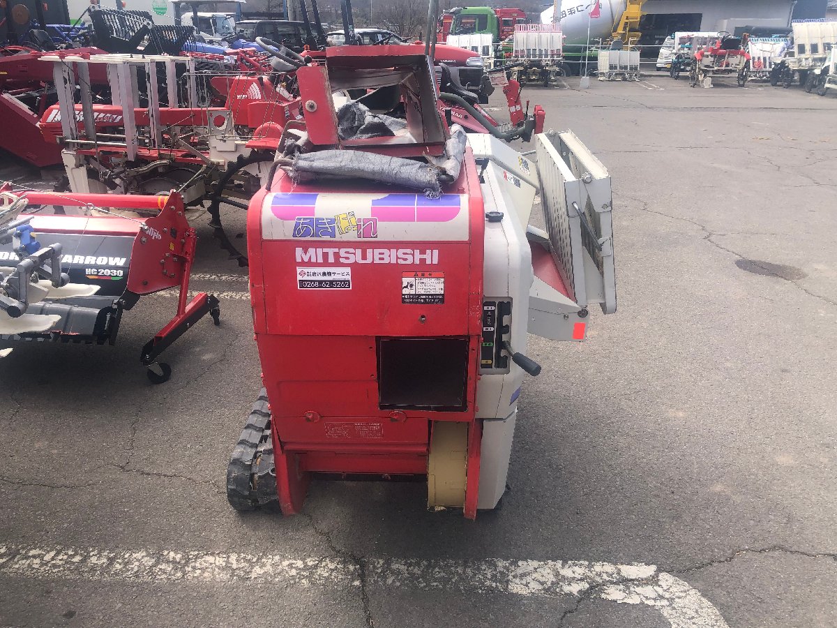 三菱マヒンドラ農機 中古ハーベスター 三菱 ハーベスター MH51  機体寸法:2100×1100×1230(mm) 出力5ps 燃料:無鉛ガソリンの商品画像2